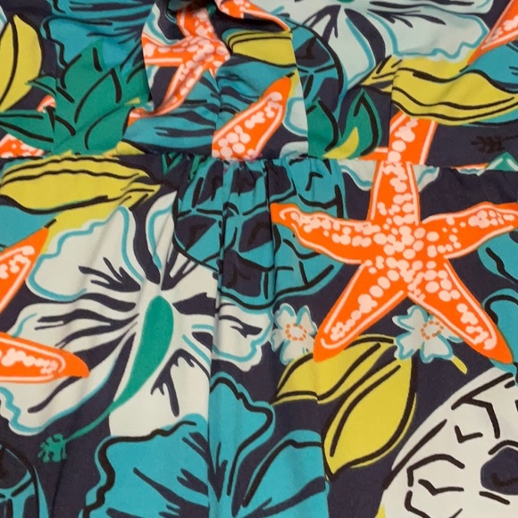 Tracy Negoshian Taylor Ruff Neck dress in starfish print, size M, side pocket. - Picture 5 of 8